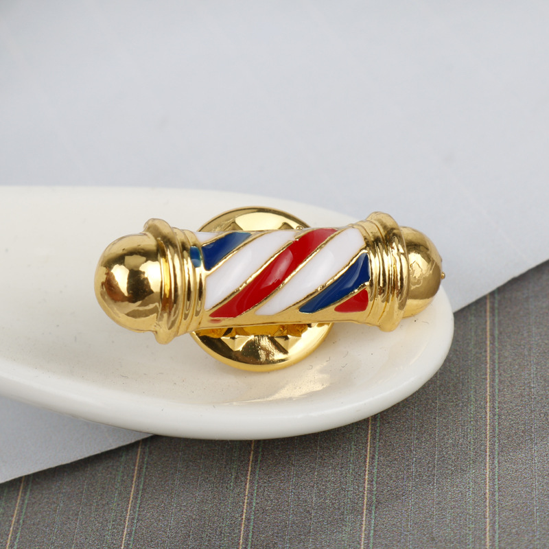 Classic Badge Brooch Pin Barbe – обзор и цена Model Kit Clipper